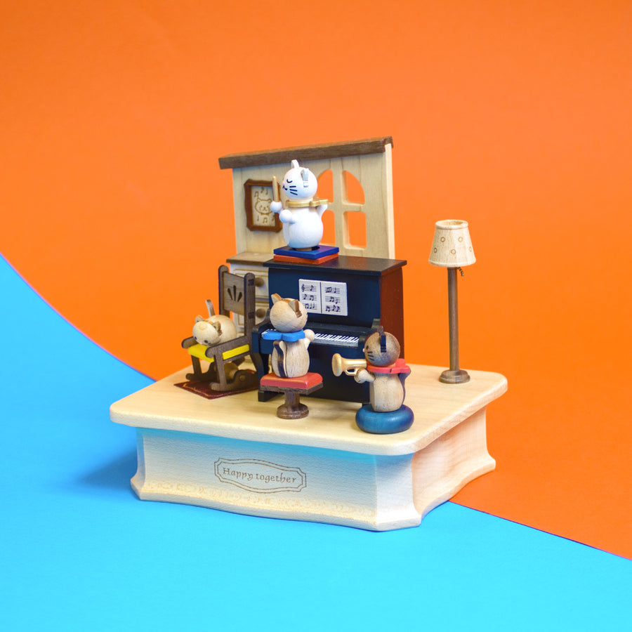 Wooderful Life Cat Play Piano - Swaying Music Box