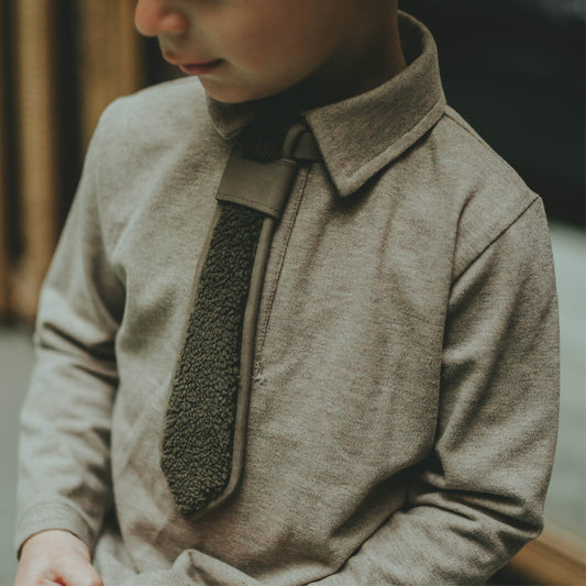 DONSJE ARNOLD TIE Stone Curly Faux Fur