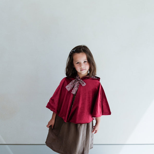 Mimi & Lula Red riding hood cape