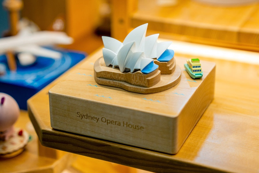 Wonderful Life Sydney Opera House - City Wooden Music Box (Canon in D)