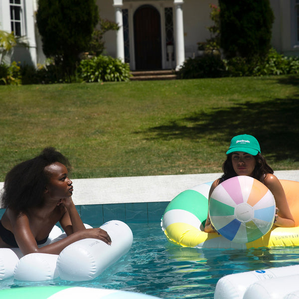 SUNNYLIFE Inflatable Beach Ball Pool Side Pastel Gelato