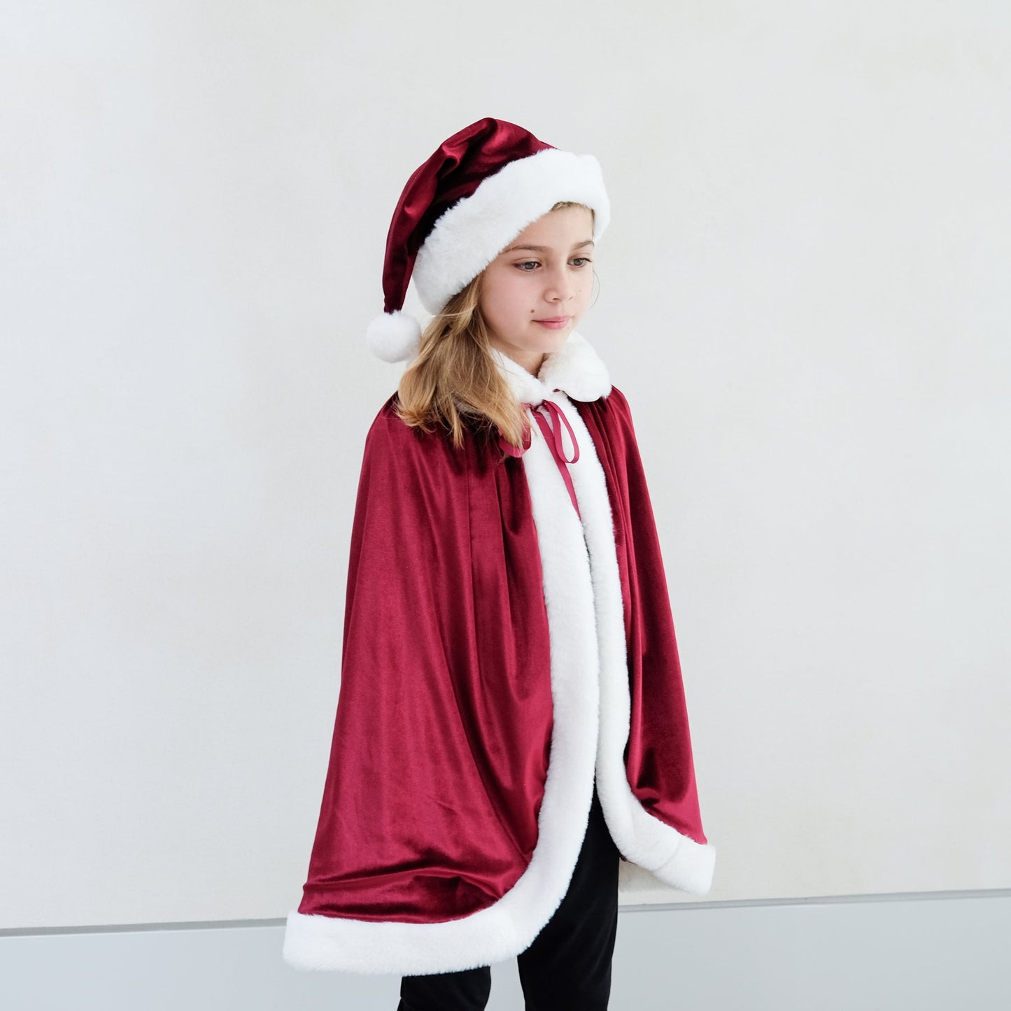 Mimi & Lula Santa Cape Red