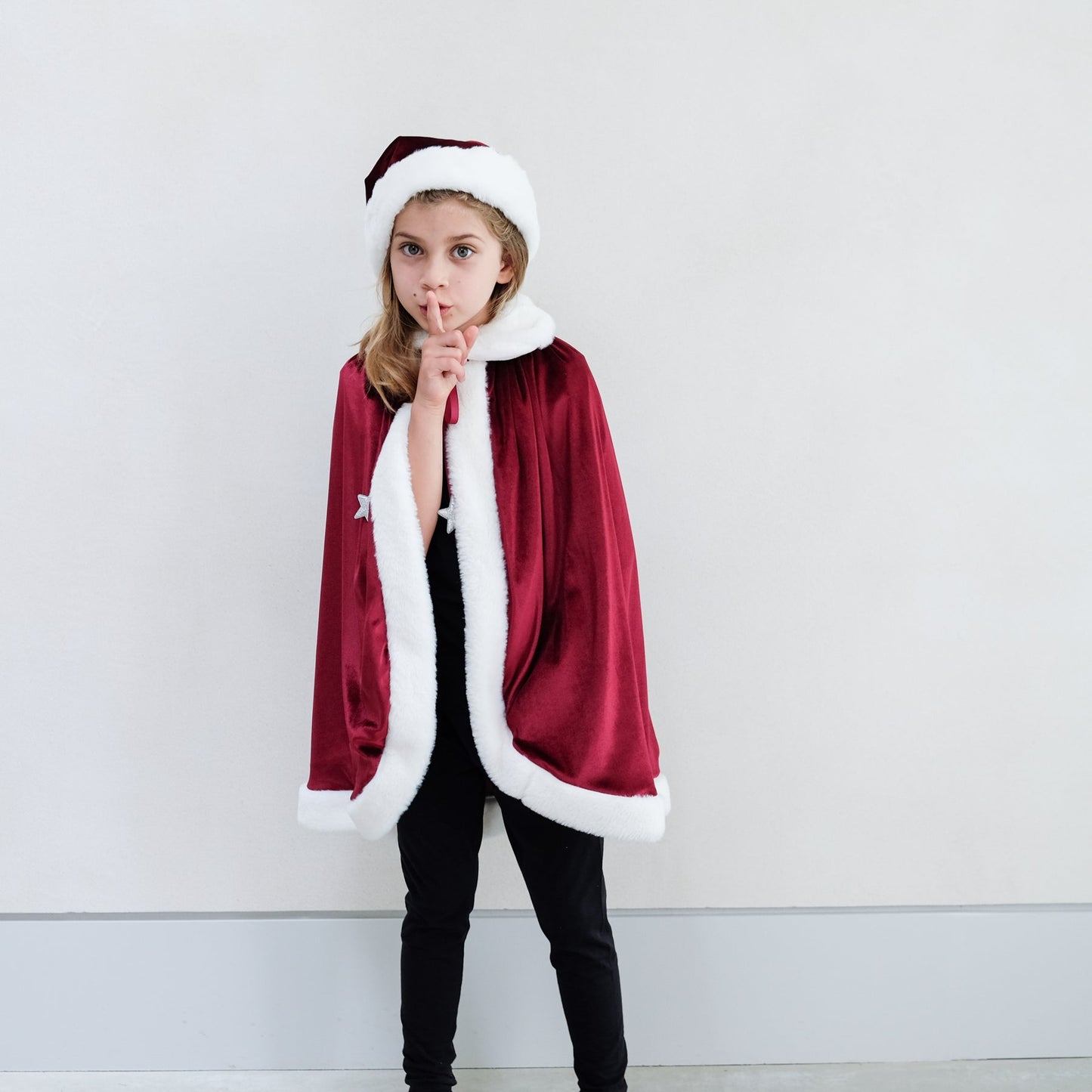 Mimi & Lula Santa Cape Red