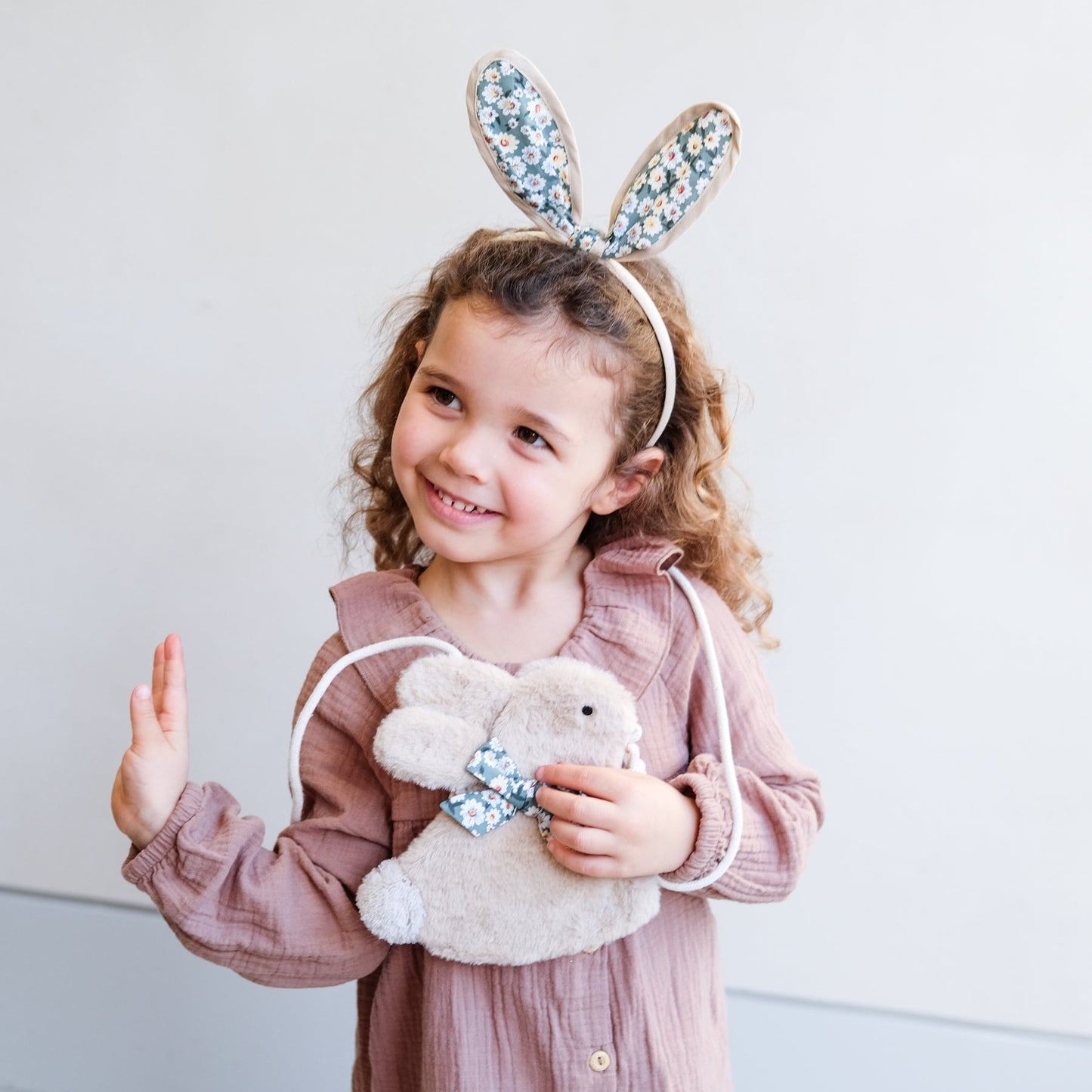 Mimi & Lula Fluffy bunny bag