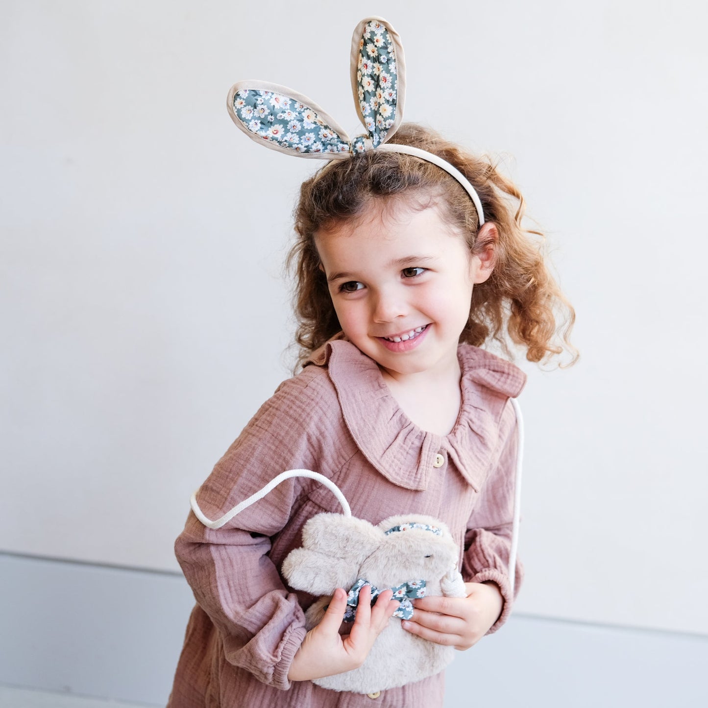 Mimi & Lula Fluffy bunny bag