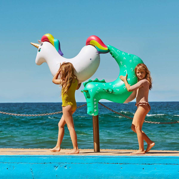 SUNNYLIFE  Kiddy Ride-On Float Unicorn kids