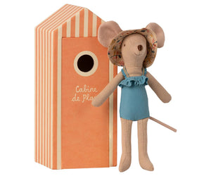 MAILEG BEACH MOUSE MUM IN CABIN