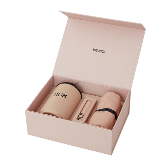 Design Letters Mom Gift Box