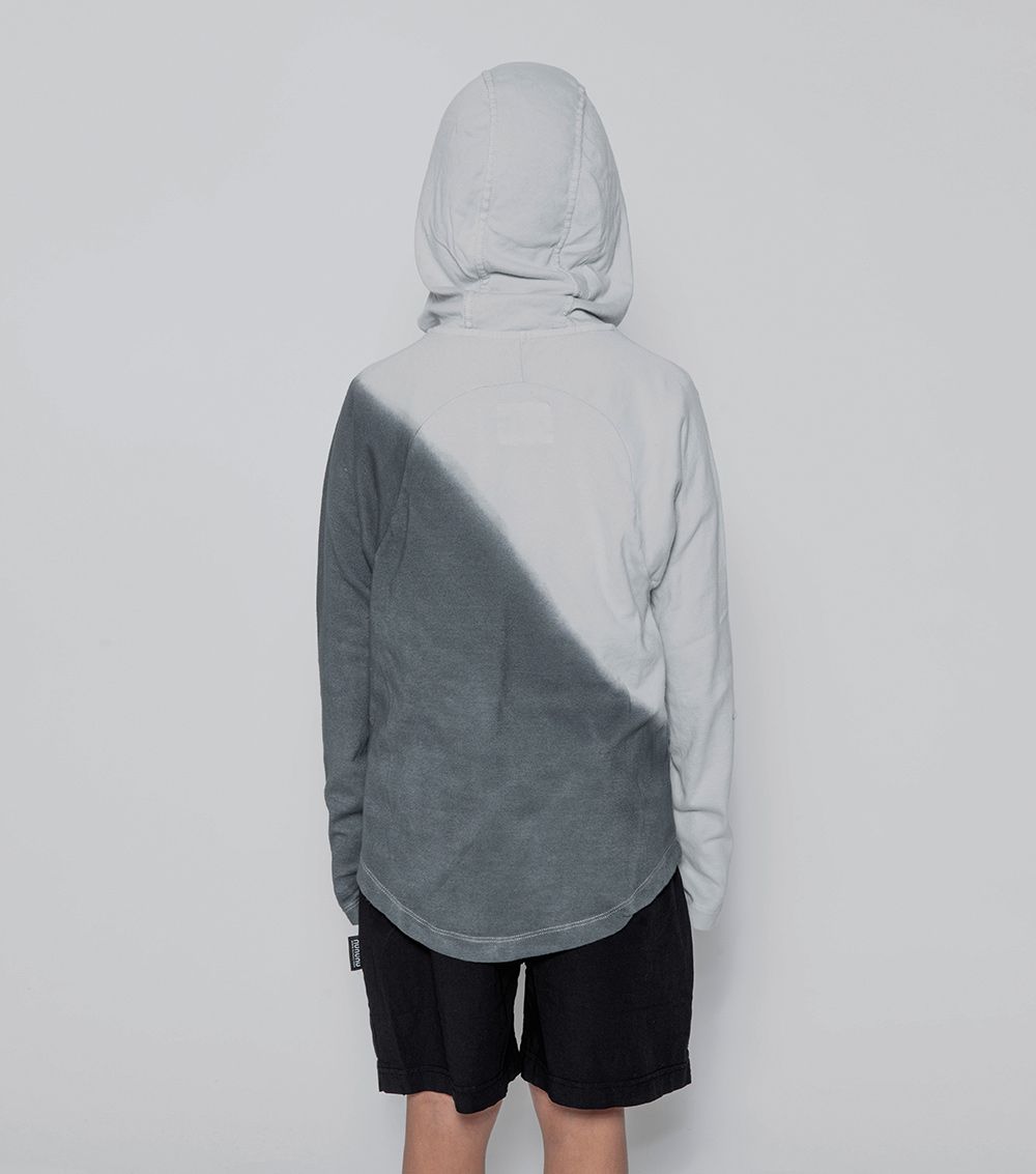 NUNUNU gradient ninja shirt