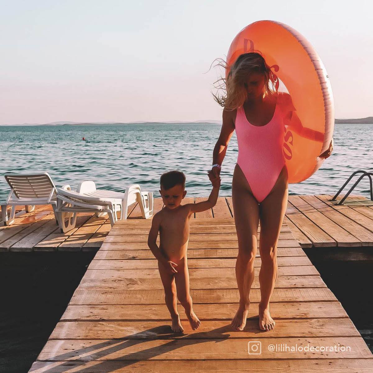 SUNNYLIFE Pool Ring In Bloom