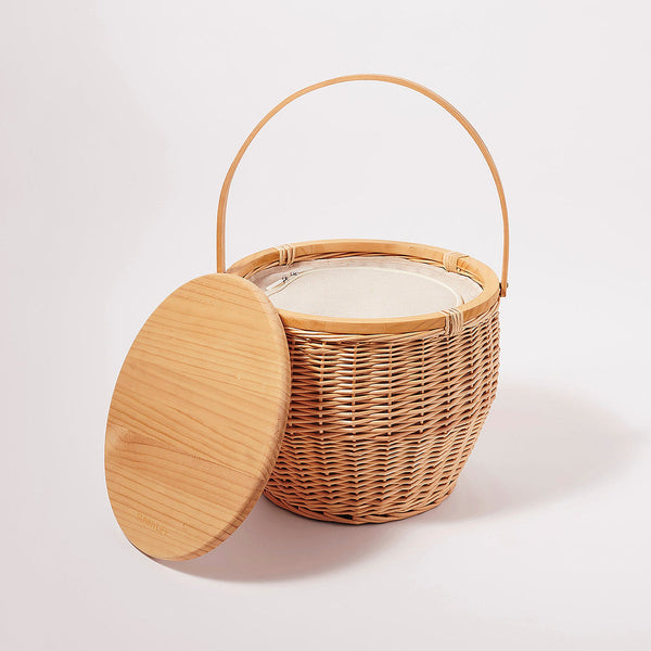 SUNNYLIFE Round Picnic Cooler Basket Natural