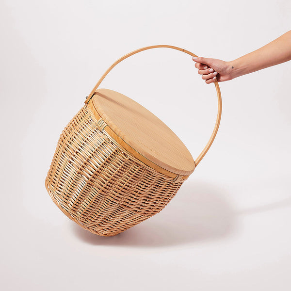 SUNNYLIFE Round Picnic Cooler Basket Natural