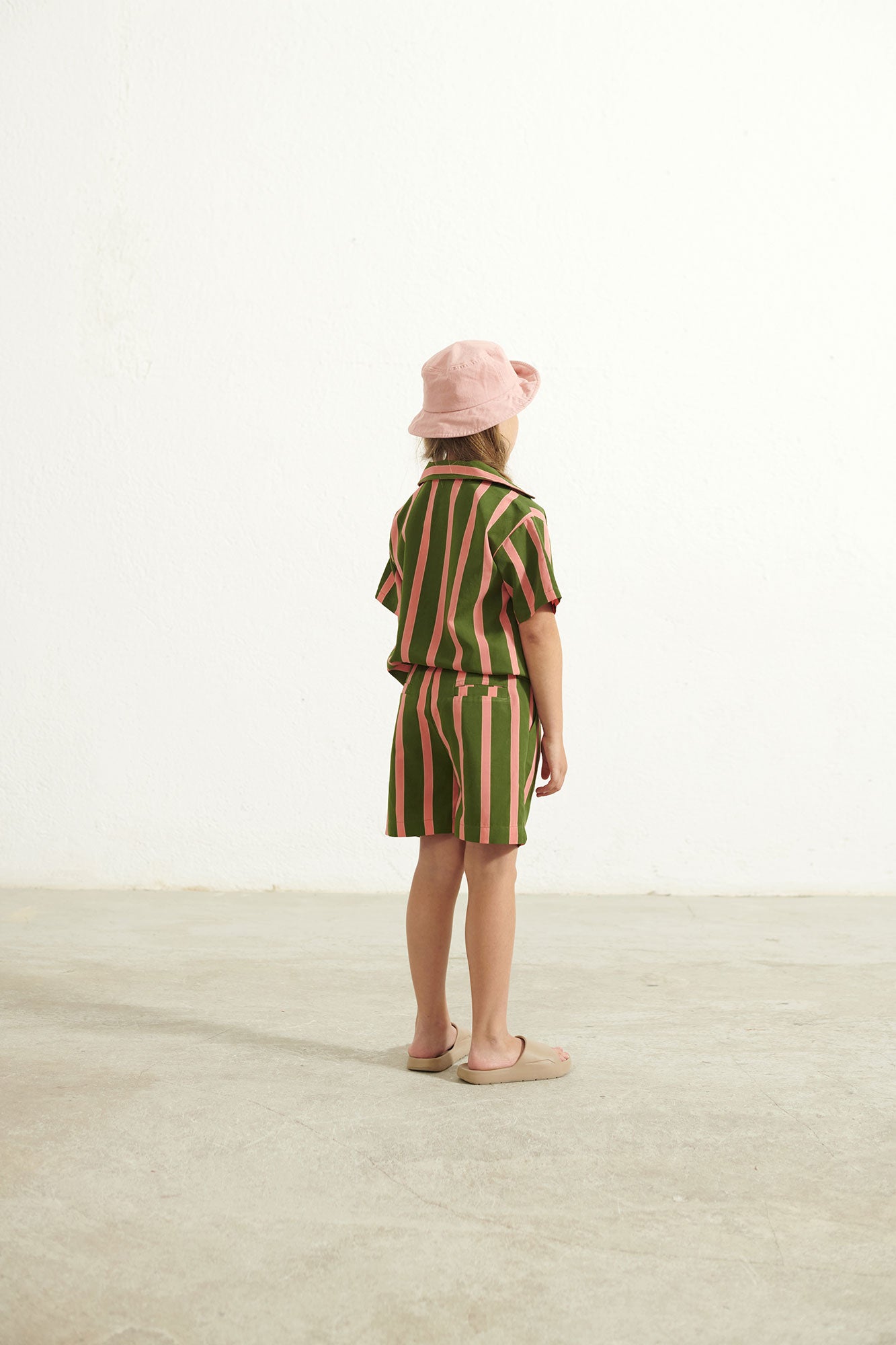 Weekend House Kids Stripped bermudas  green and pink